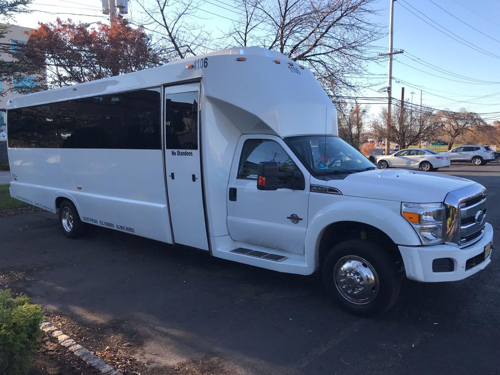 Wine Tour Transportation Luxury Passenger Van
